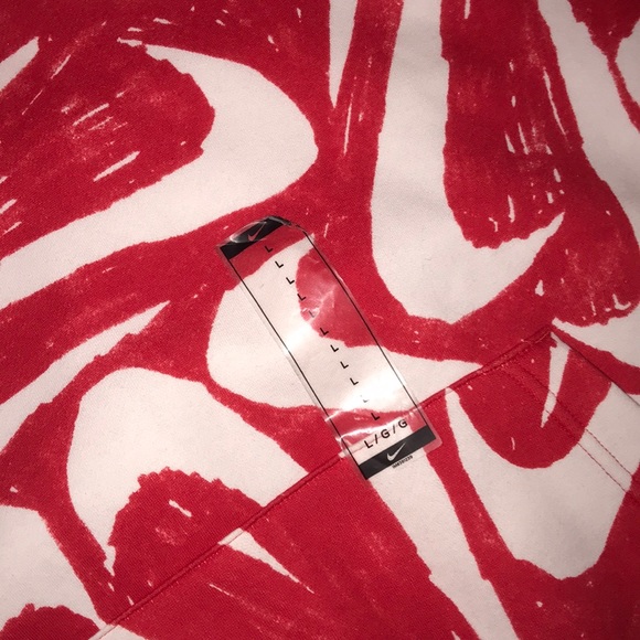 Nike - Picture 4 of 7